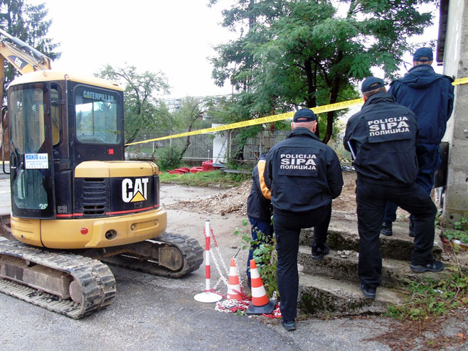 Nastavljena ekshumacije u bivšem logoru za Srbe – "Viktor Bubanj" - Foto: RTRS