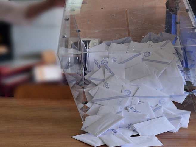 Glasačka kutija - izbori - Foto: AFP