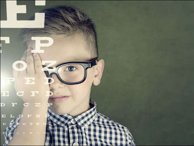 Djeca kod oftalmologa - Foto: Screenshot