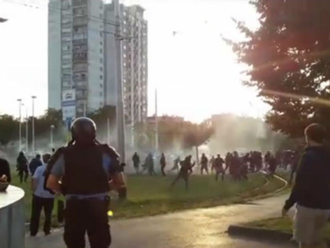 Sukob navijača Јuventusa i Dinama - Foto: Screenshot