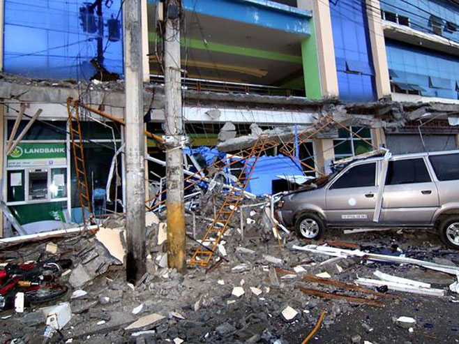 Snažan zemljotres pogodio Filipine - Foto: AFP