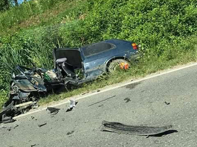Teška saobraćajna nesreća kod Doboja - Foto: Screenshot