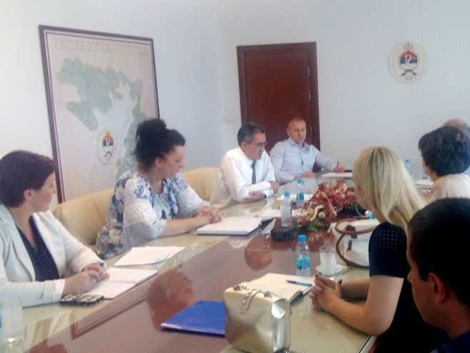 Ministar Kasipović sa predstavnicima Sindikata pravosuđa RS - Foto: SRNA