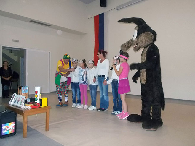 Kotor Varoš - dječija manifestacija"Noć vuka" - Foto: SRNA