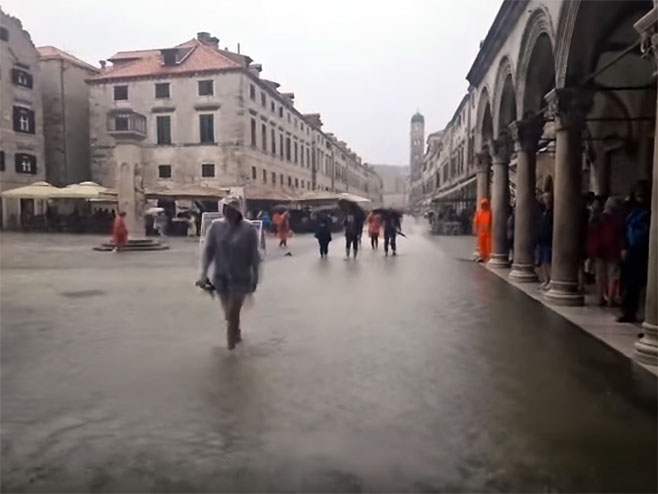 Nevrijeme u Dubrovniku - Foto: Screenshot/YouTube