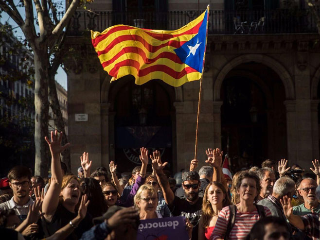 Katalonski parlament proglasio je nezavisnost  (Foto:eldia.com) - 