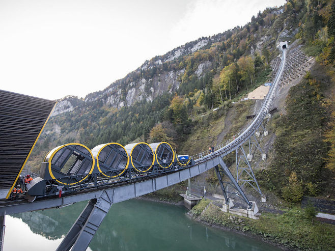 Švajcarska-najstrmija žičara na svijetu (Foto: KEYSTONE/URS FLUEELER) - 