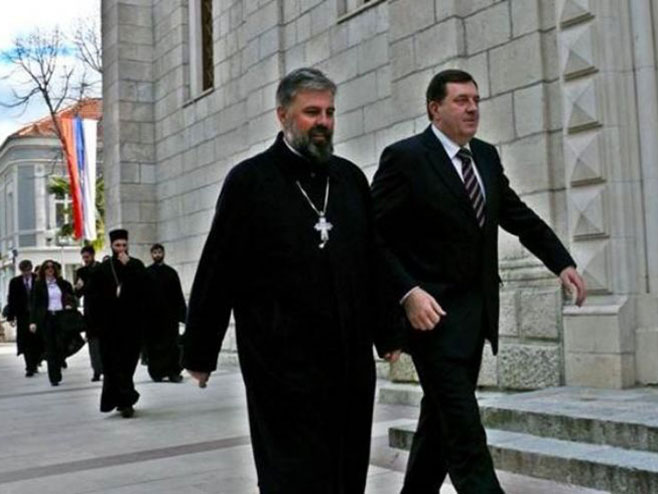 Dodik i vladika Grigorije (foto:trebinjelive.info) - 