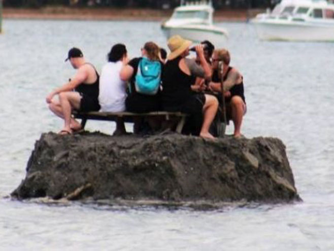 Napravili sopstveno ostrvo da bi zaobišli zabranu alkohola (Foto: http://www.smh.com.au) - 