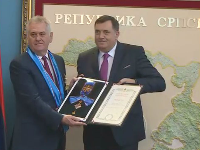Dodik - odlikovanje Tomislavu Nikoliću - 