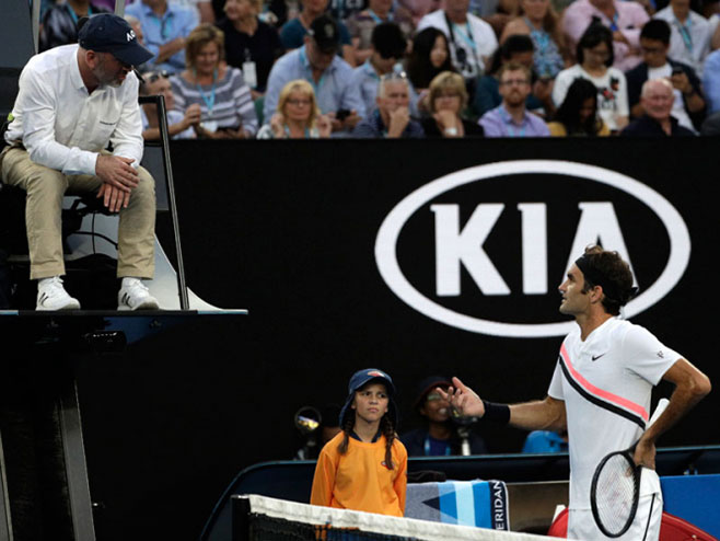 Federer se posvađao sa sudijom (foto:Tanjug) - 