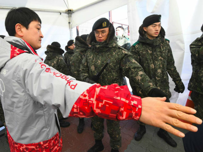 Јužna Koreja raspoređuje 900 vojnika umjesto 1.200 pripadnika obezbjeđenja - Foto: AFP/Getty images