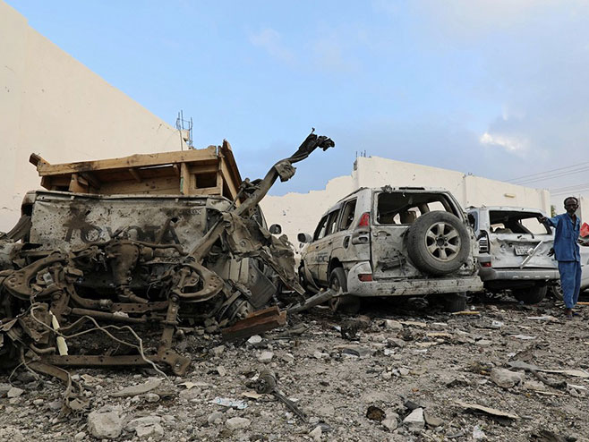 Somalija, bombaški napad (Foto: https://pbs.twimg.com) - 