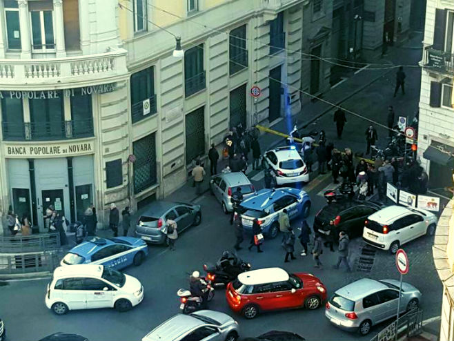 Rim: Evakuacija tržnog centra zbog dojave o bombi (Foto: Il Messaggero) - 