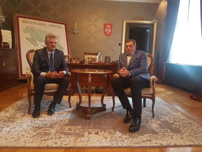 Sastanak Dodik i Marić (foto: predsjednikrs.net) - 