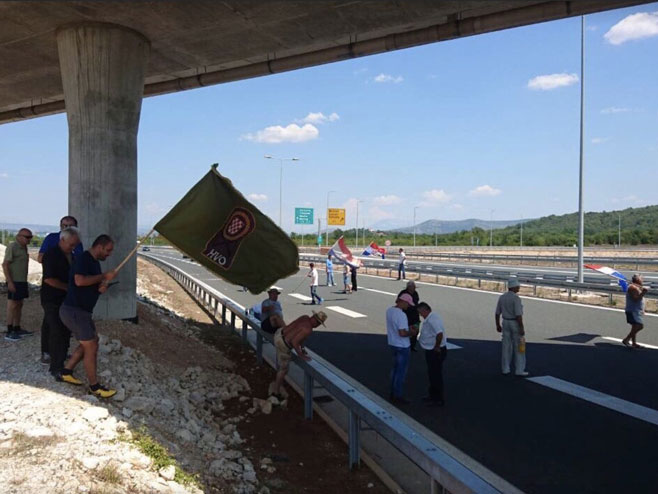 Borci blokirali GP Bijača - Foto: klix.ba