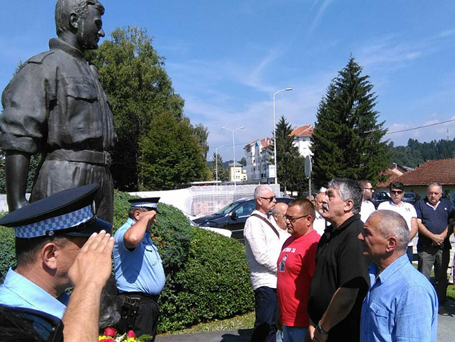 Obilježavanje 20 godina od ubistva Srđana Kneževića - Foto: RTRS
