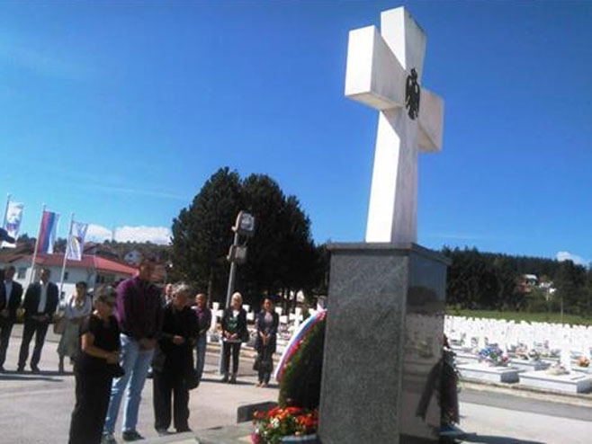 Sokolac - Vojničko groblje - Foto: SRNA