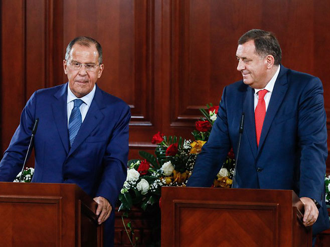 Lavrov  i Dodik (foto:twitter.com) - 