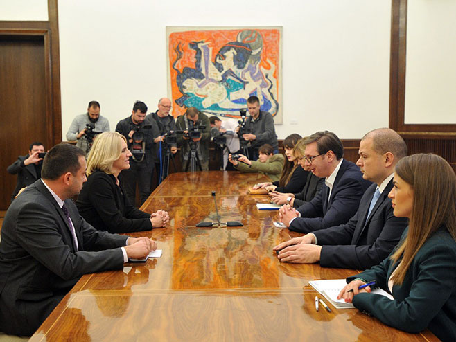 Predsjednica Cvijanović sa predsjednikom Vučićem - Foto: RTRS