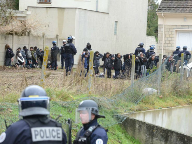 Hapšenja studenata u Francuskoj (Foto: Derniéres Nouvelles) - 
