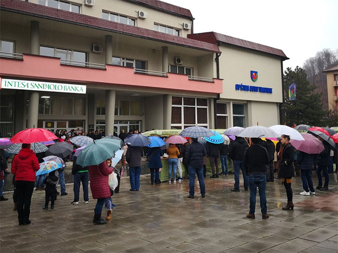Novi Travnik- protest građana - Foto: klix.ba