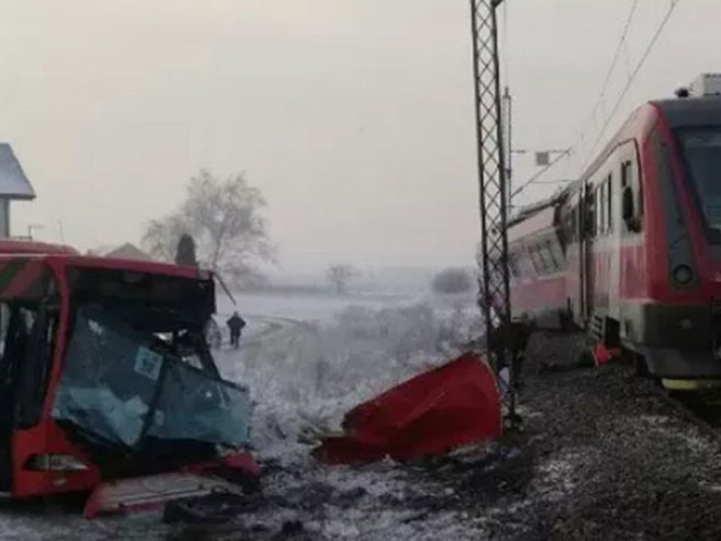 Niš - Voz - autobus nesreća (foto:Screenshot/Pink.rs) - 