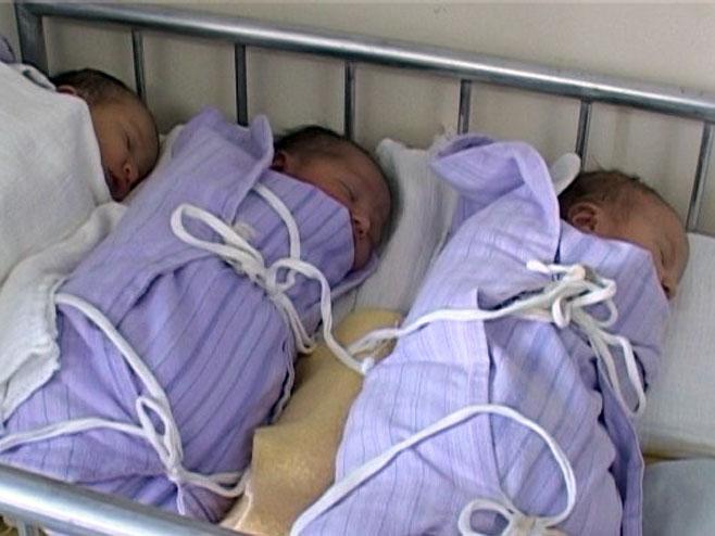 U Srpskoj rođeno 16 beba