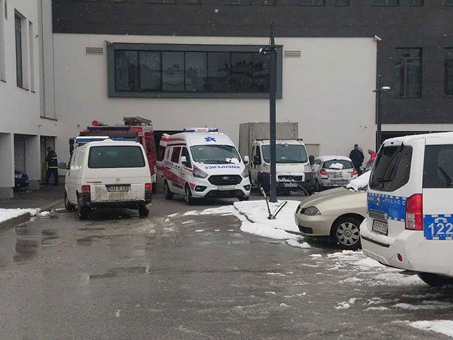 Evakuisana zgrada mTel u Istočnom Sarajevu (Foto: N1) - 