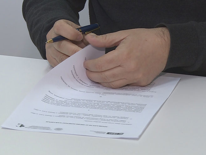 Potpisivanje ugovora, ilustracija - Foto: RTRS