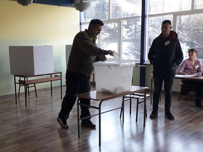 Bosansko Grahovo-izbori - Foto: RTS