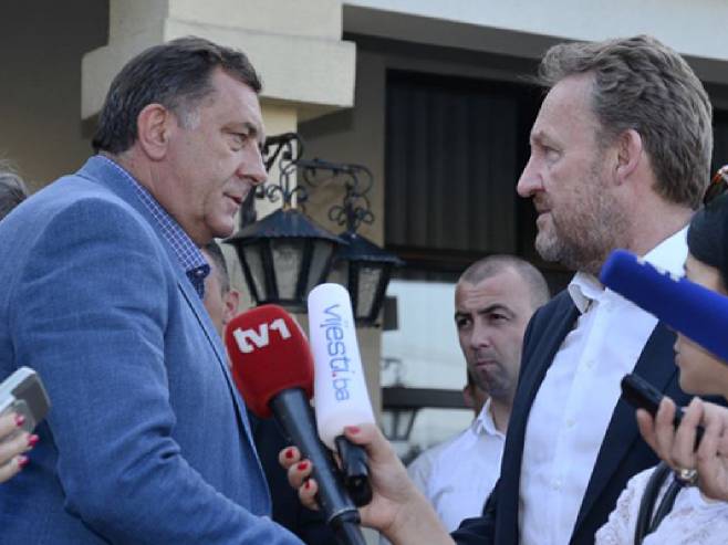 Milorad Dodik i Bakir Izetbegović (Foto: fokus.ba) - 