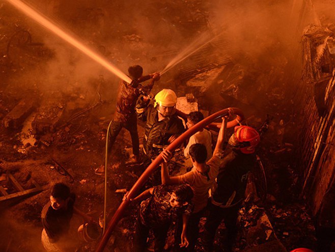 Požar u Bangladešu - Foto: AP