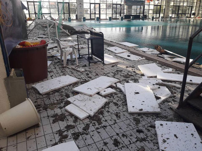 Bazen Instituta Igalo oštećen u jakom olujnom nevremenu - Foto: Facebook