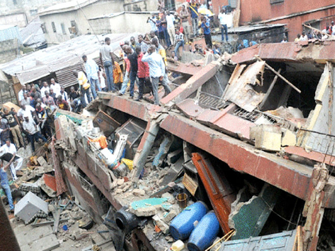 Lagos - srušila se školska zgrada (Foto: silverbirdtv.com) - 