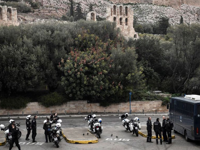 Bačena bomba na ruski konzulat u Atini, bez eksplozije (Foto:, Atina, fotoarhiv) - 