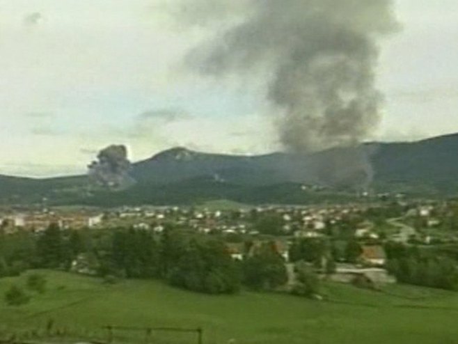 NATO bombardovanje Pala - Foto: RTRS