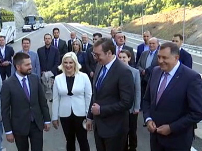 Državni vrh Srbije i Milorad Dodik kod Kosine 2 - Foto: RTS