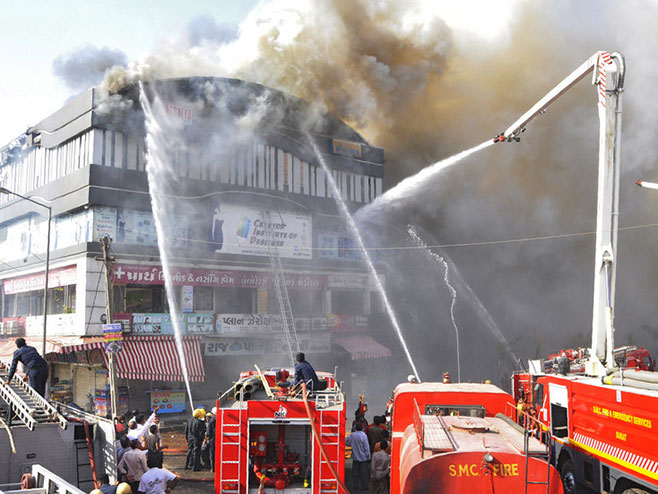 Indija požar - Foto: AFP
