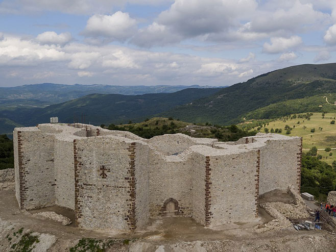 Tvrđava Novo Brdo - Foto: Wikipedia