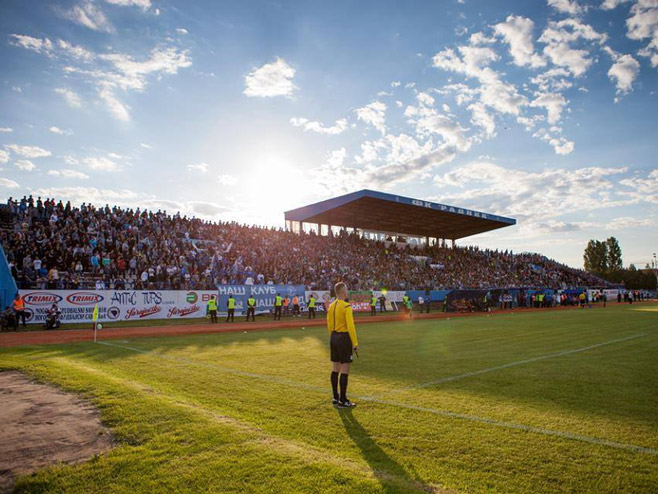 Gradski stadion u Bijeljini (foto: fkradnik.ba) - 