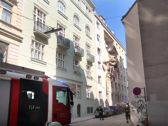 Beč: Urušio se dio zgrade od eksplozije plina(foto:heute.at) - 