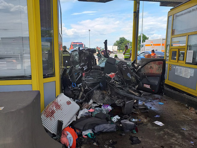 Nesreća na naplatnoj stanici Sveta Helena kod Zagreba - Foto: Facebook