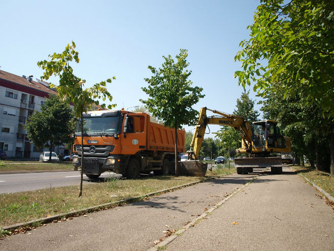 Lazarevo autobuska - stajališta pomjeraju van kolovoza (Foto: banjaluka.rs.ba) - 