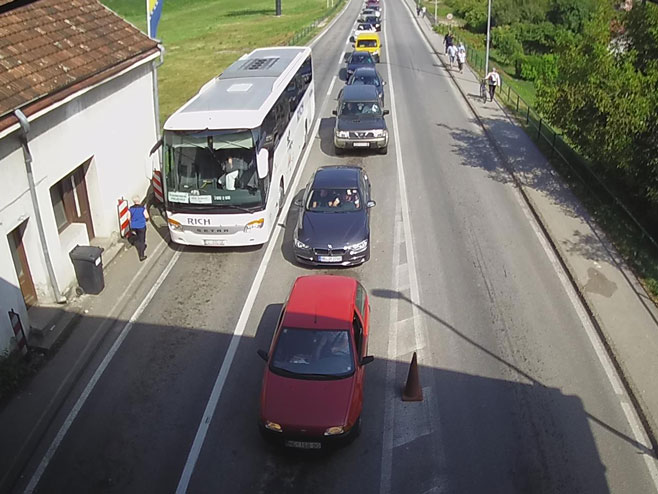 Pojačan saobraćaj u Brodu (Foto: AMS Srpske) - 