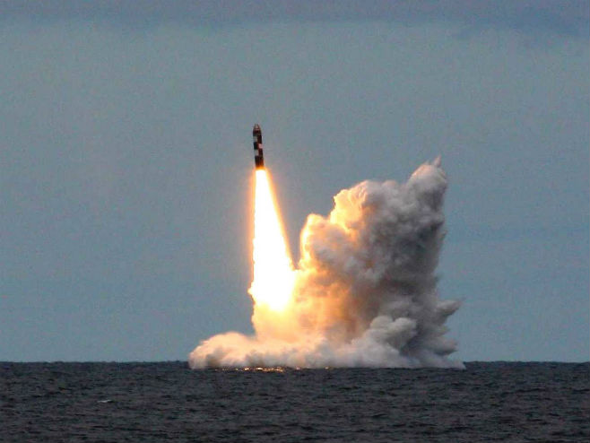 Ruska balistička raketa "bulava" (Foto: Sputnik) - 