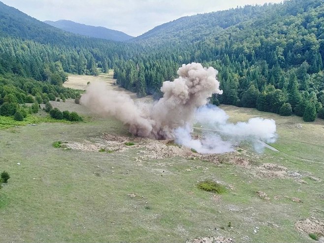 Iništene avio-bombe (Foto: D.S./klik.ba) - 