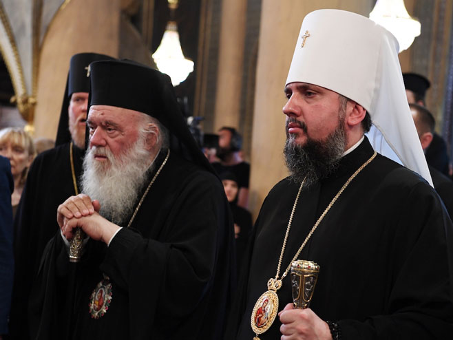 Arhiepiskop Јeronim i mitropolit Epifanije (foto: romfea.gr) - 