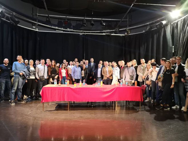 Sastanak sa Mladim socijaldemokratama Sarajevsko-romanijske regije - Foto: Twitter