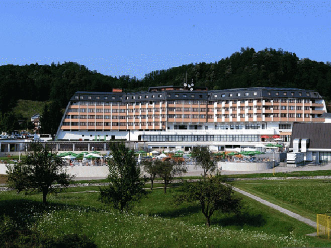 Hotel Kardila - Teslić (foto:Rajko R. Karišić) - 